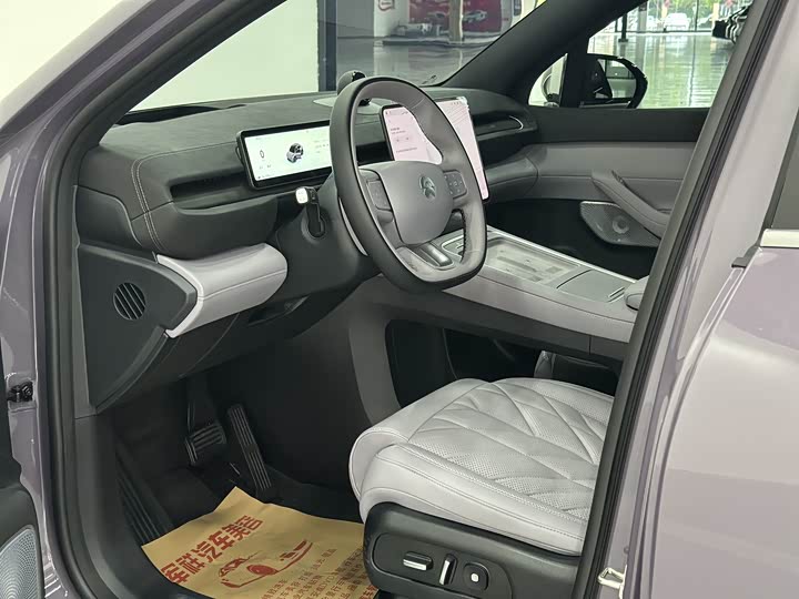 Фото 6 - Nio EC6