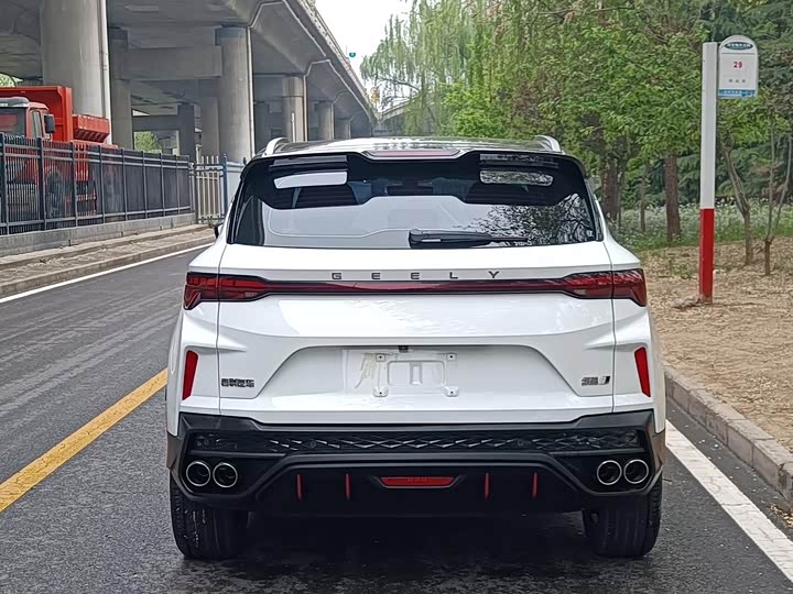 Geely Coolray 2022 2022款 缤越COOL 1.5TD DCT热擎版