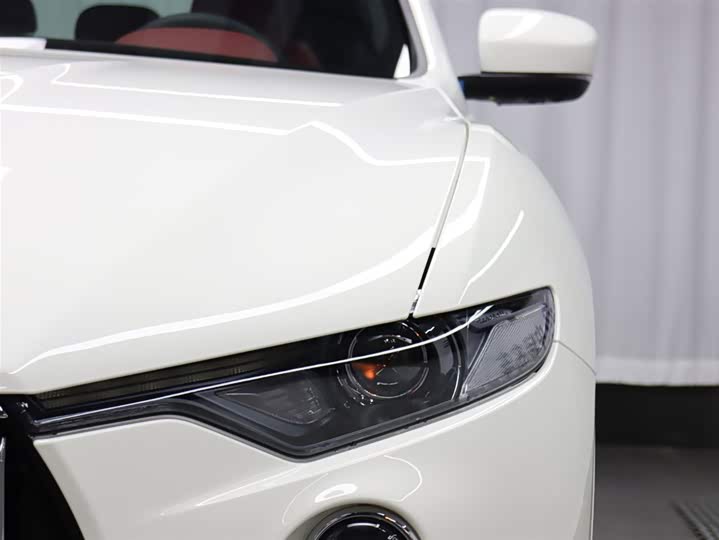 2023 Maserati Levante