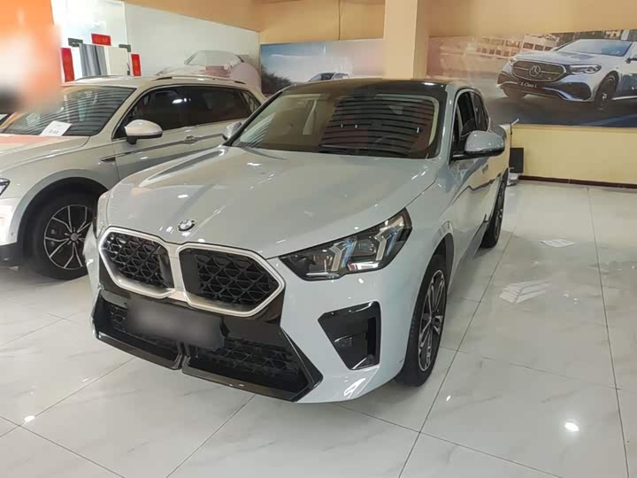 Фото 2 - BMW X2