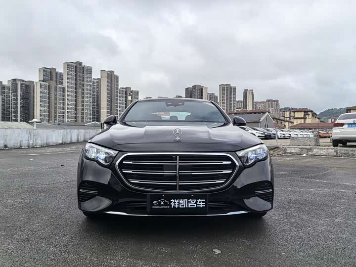 Photo 2 - Mercedes-Benz E-Class Hybrid