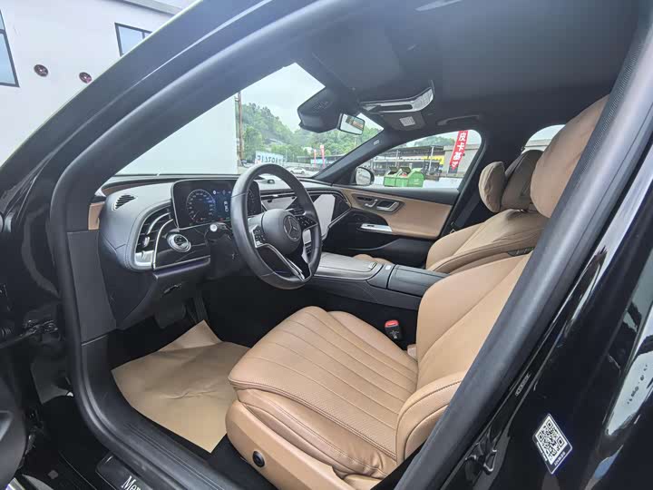Photo 4 - Mercedes-Benz E-Class Hybrid