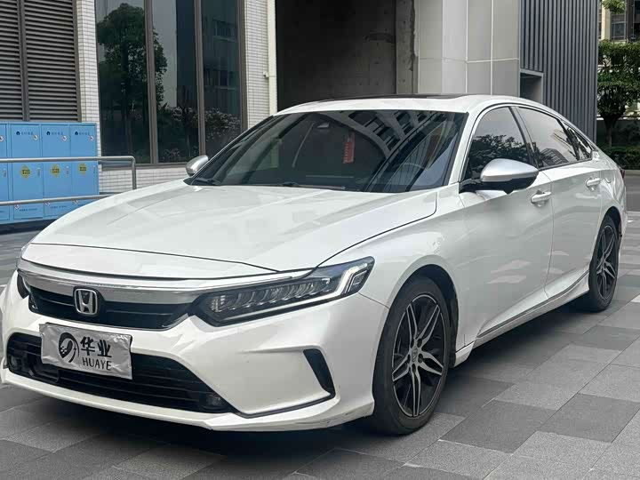 Zdjęcie 1 - Honda Inspire