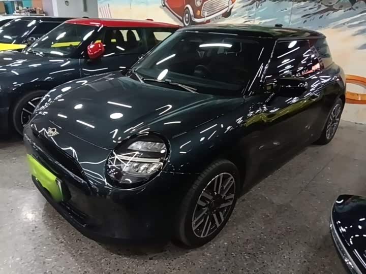 Фото 1 - Mini Cooper