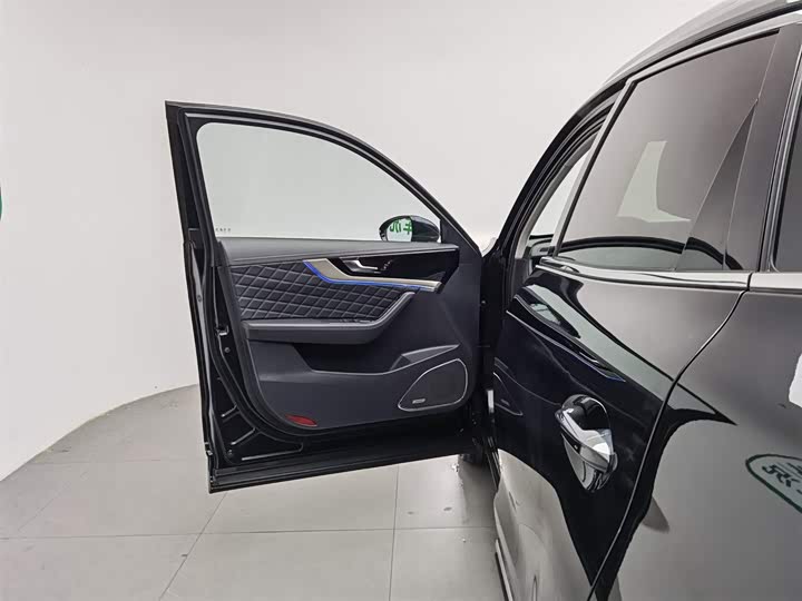 Hongqi HS5 2019 2019款 2.0T 智联旗享四驱版