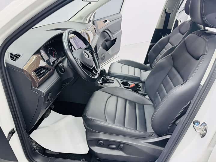 Volkswagen Tharu 2021 2021款 280TSI 两驱豪华版