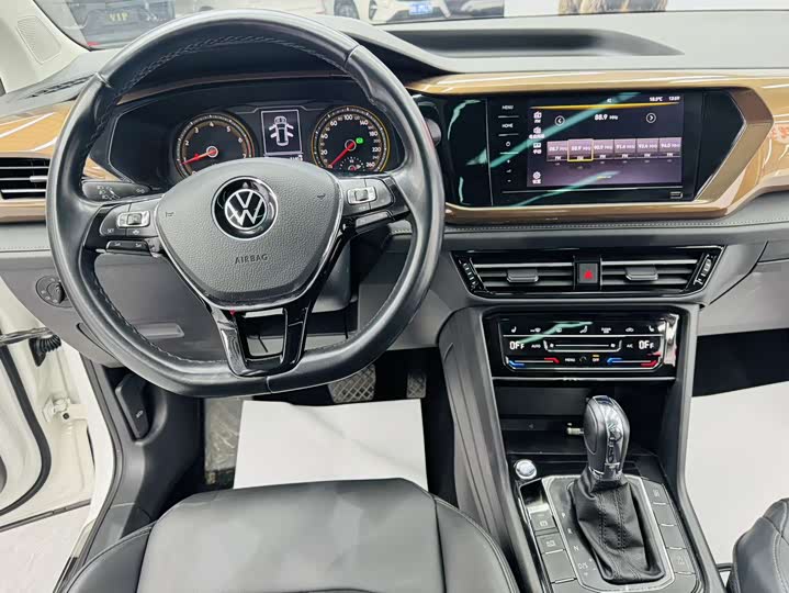 Volkswagen Tharu 2021 2021款 280TSI 两驱豪华版