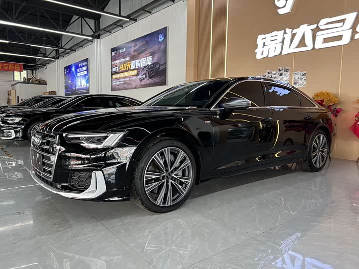 Фото 1 - Audi A6L