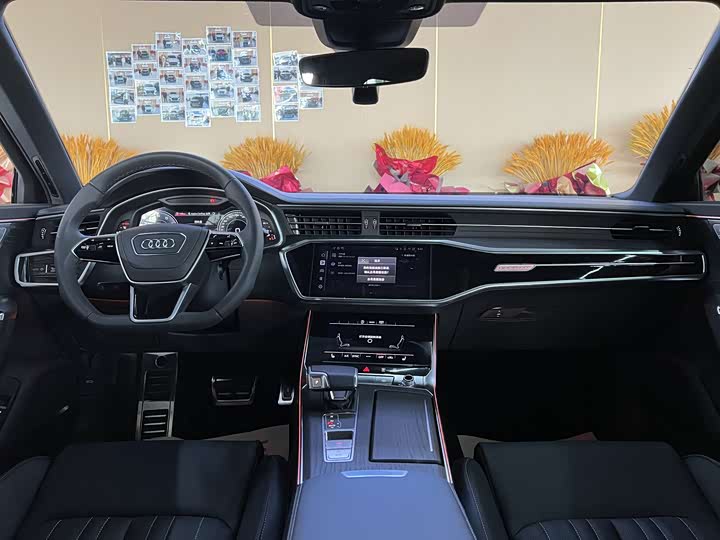 Фото 5 - Audi A6L