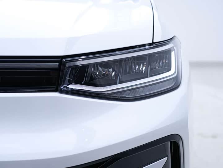 Volkswagen Tharu 2025 2025款 新锐 1.5L 锐进版