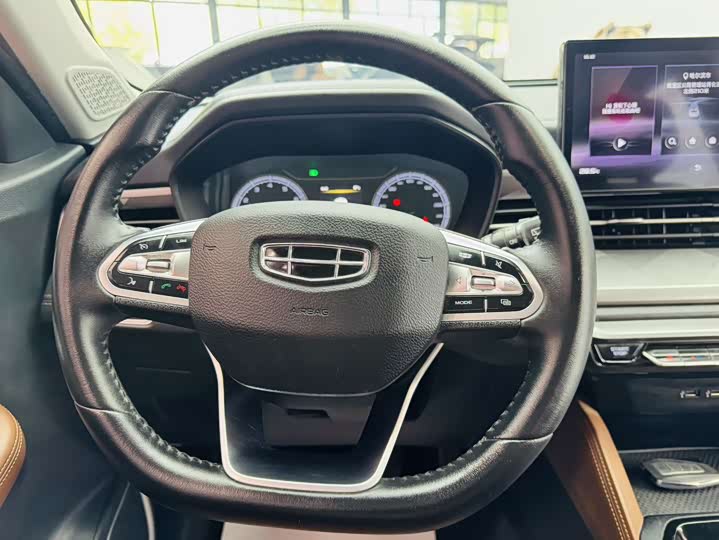Geely Vision X6 2021 2021款 PRO 1.4T 自动尊贵型