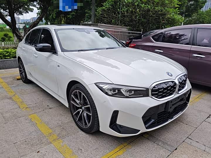 Photo 4 - BMW 3 Series