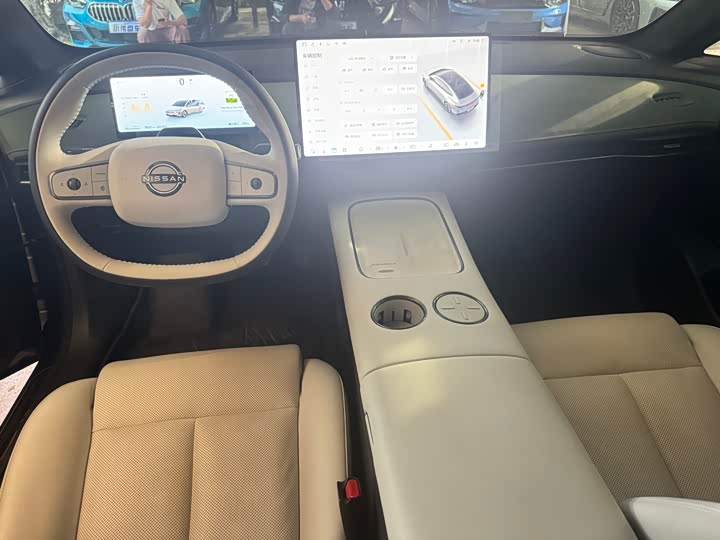 Zdjęcie 9 - Nissan N7