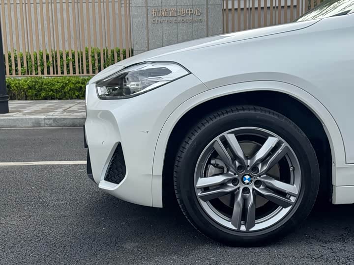 Фото 6 - BMW X2