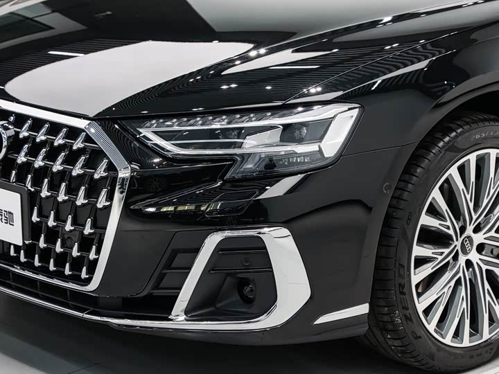 Audi A8 2025 2025款 A8L 50 TFSI quattro 臻选型