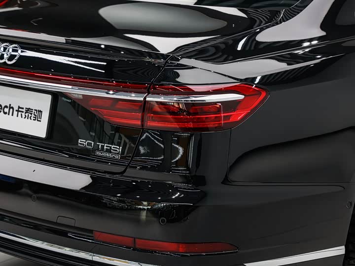 Audi A8 2025 2025款 A8L 50 TFSI quattro 臻选型