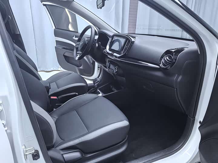 Kia KX1 2021 2021款 1.4L CVT趣享天窗款