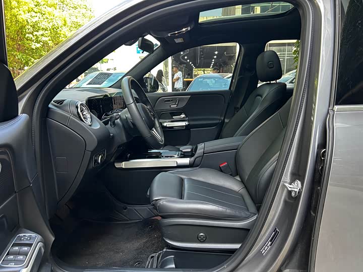 Фото 5 - Mercedes-Benz GLB-Class
