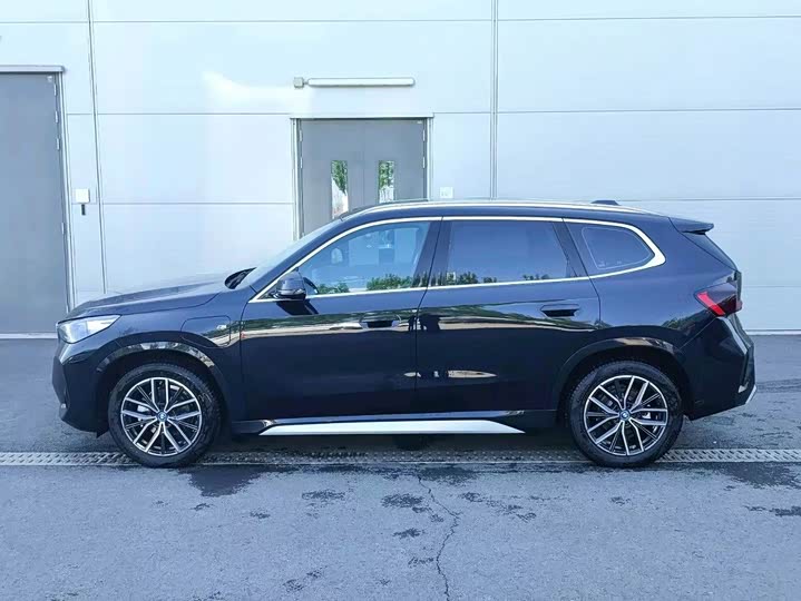 BMW iX1 2025 2025款 eDrive25L M运动套装