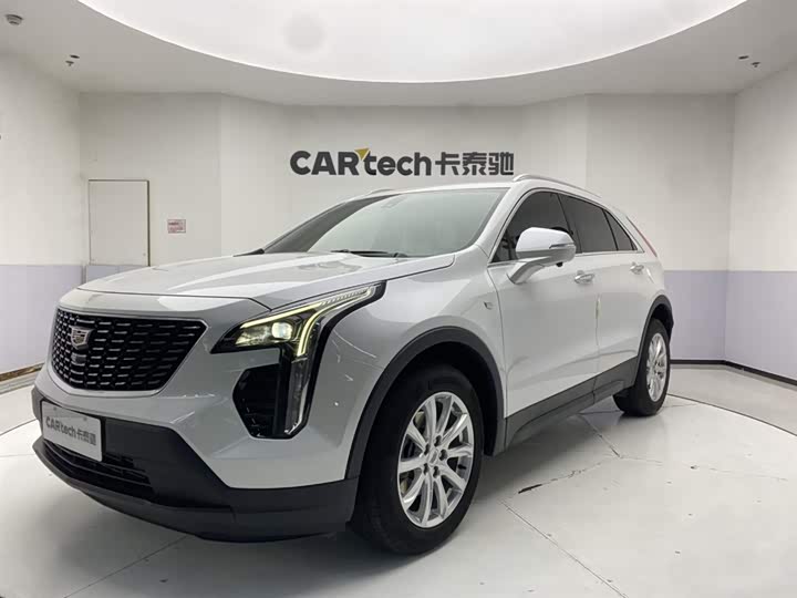Фото 1 - Cadillac XT4