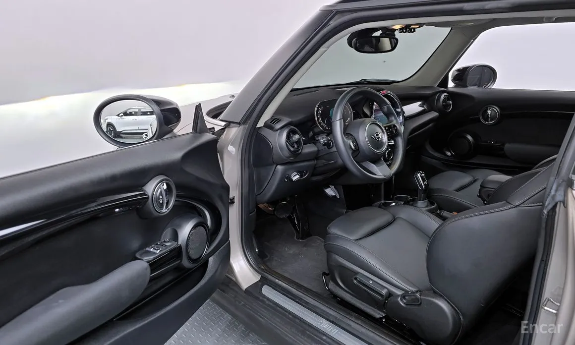 Фото 10 - Mini Cooper