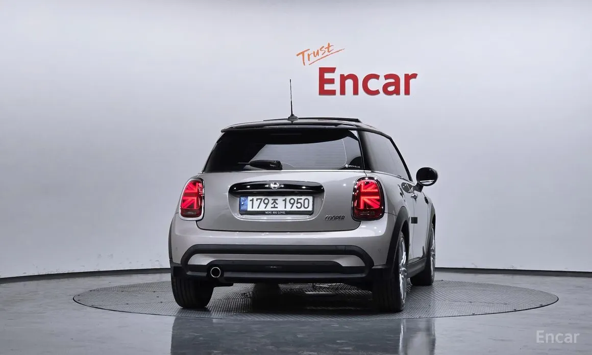 Фото 4 - Mini Cooper