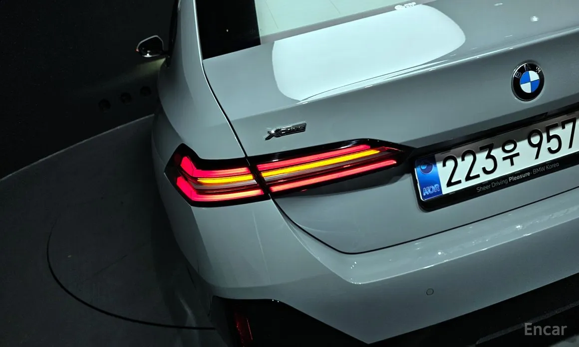 BMW 5 Series 2023 520i M Sport