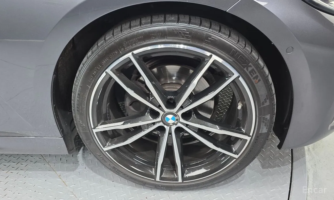 BMW 3 Series 2019 320d xDrive M Sport