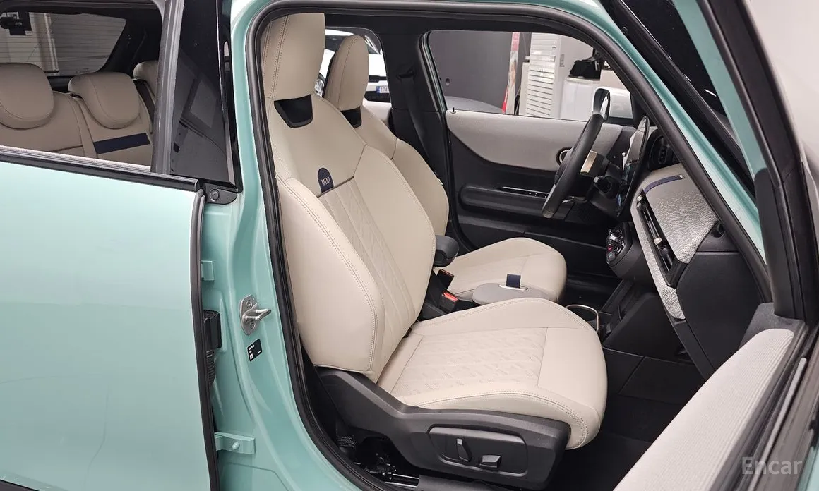 Mini Cooper 2024 5 Door Favoured