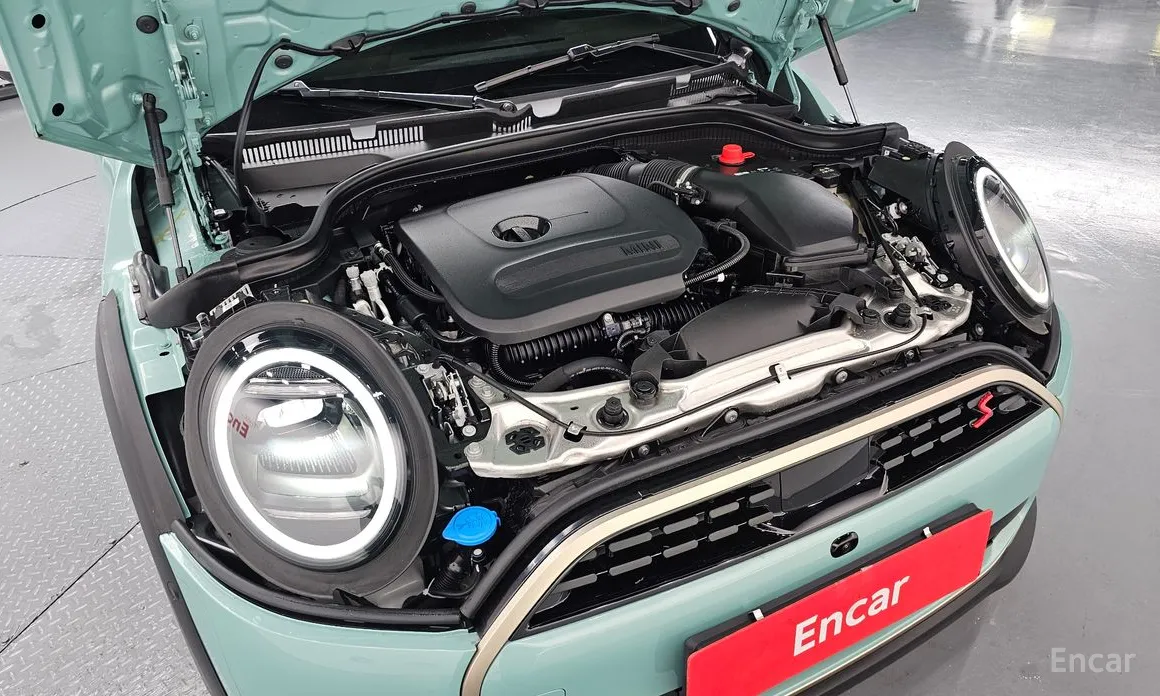 Mini Cooper 2024 5 Door Favoured