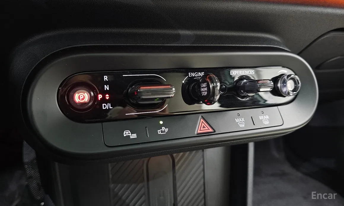 Mini Cooper 2024 5 Door Favoured