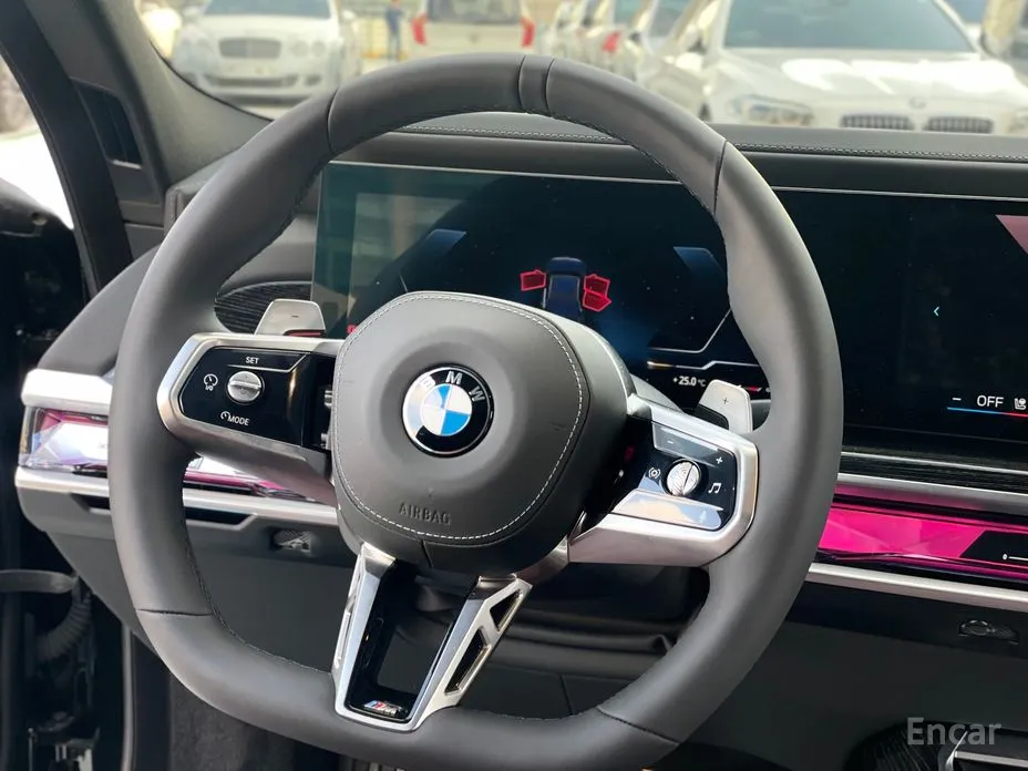 BMW 7 Series 2022 740i xDrive M Sport