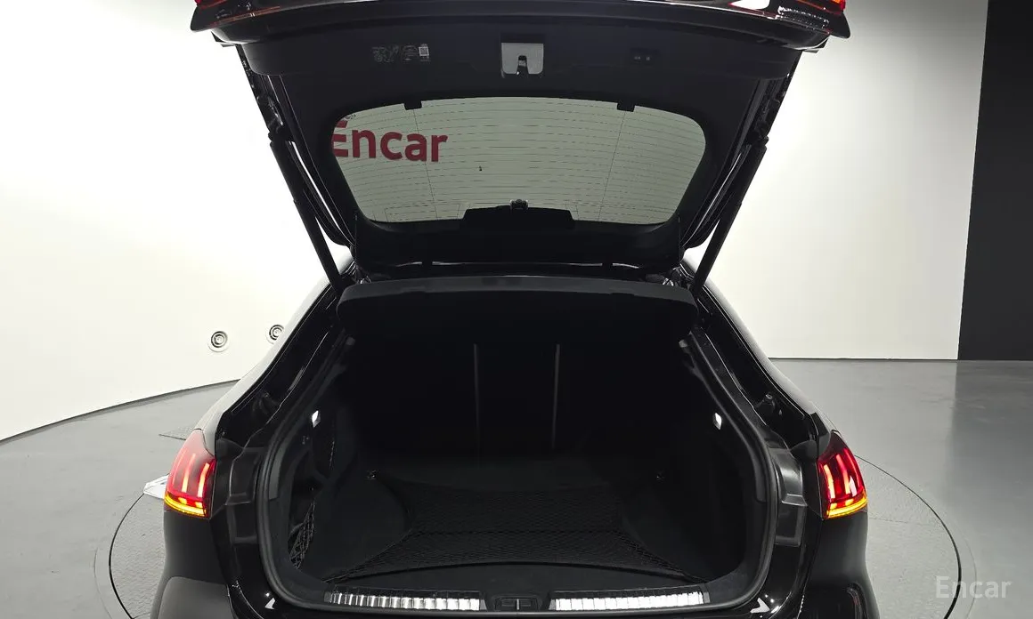 Audi A5 2025 40 TFSI Quattro S Line Black Edition