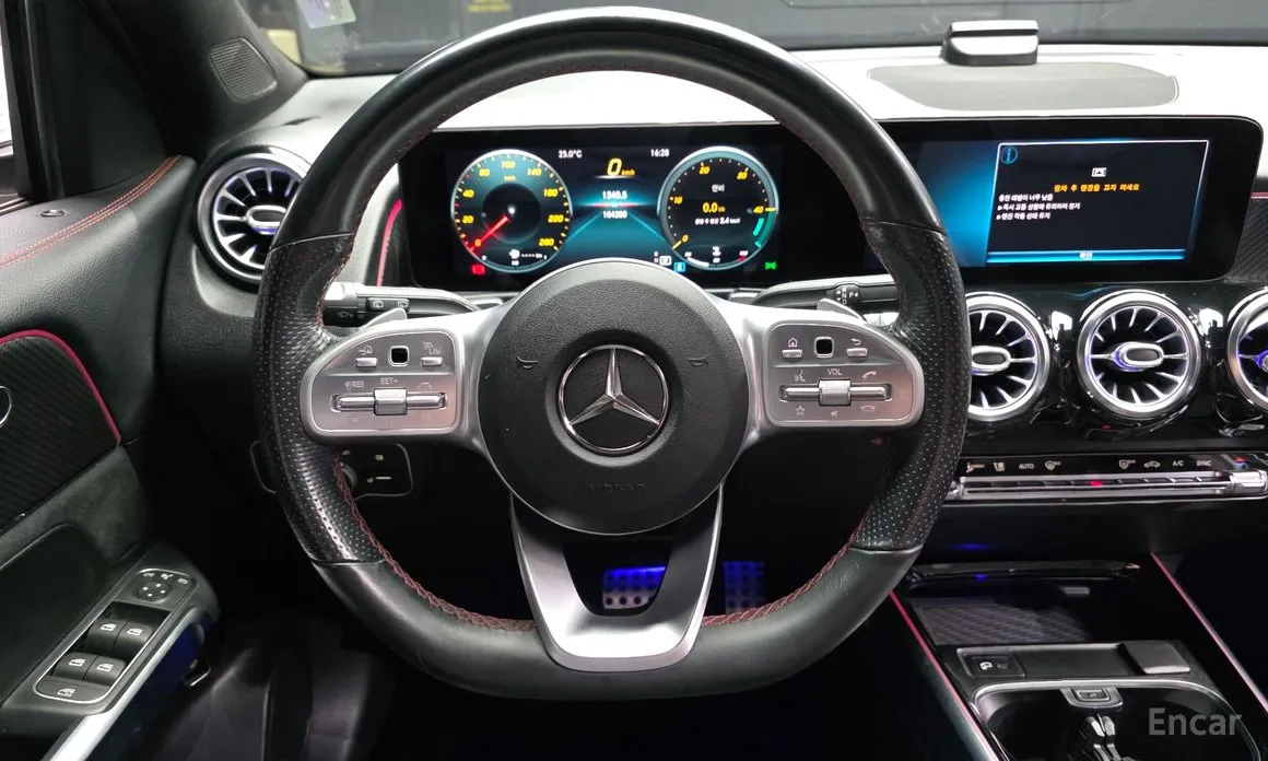 Фото 13 - Mercedes-Benz GLB-Class