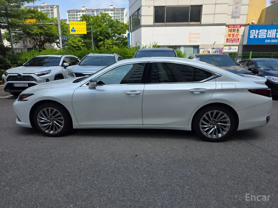 2018 Lexus ES