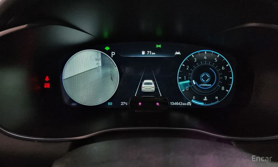 Фото 8 - Genesis G70