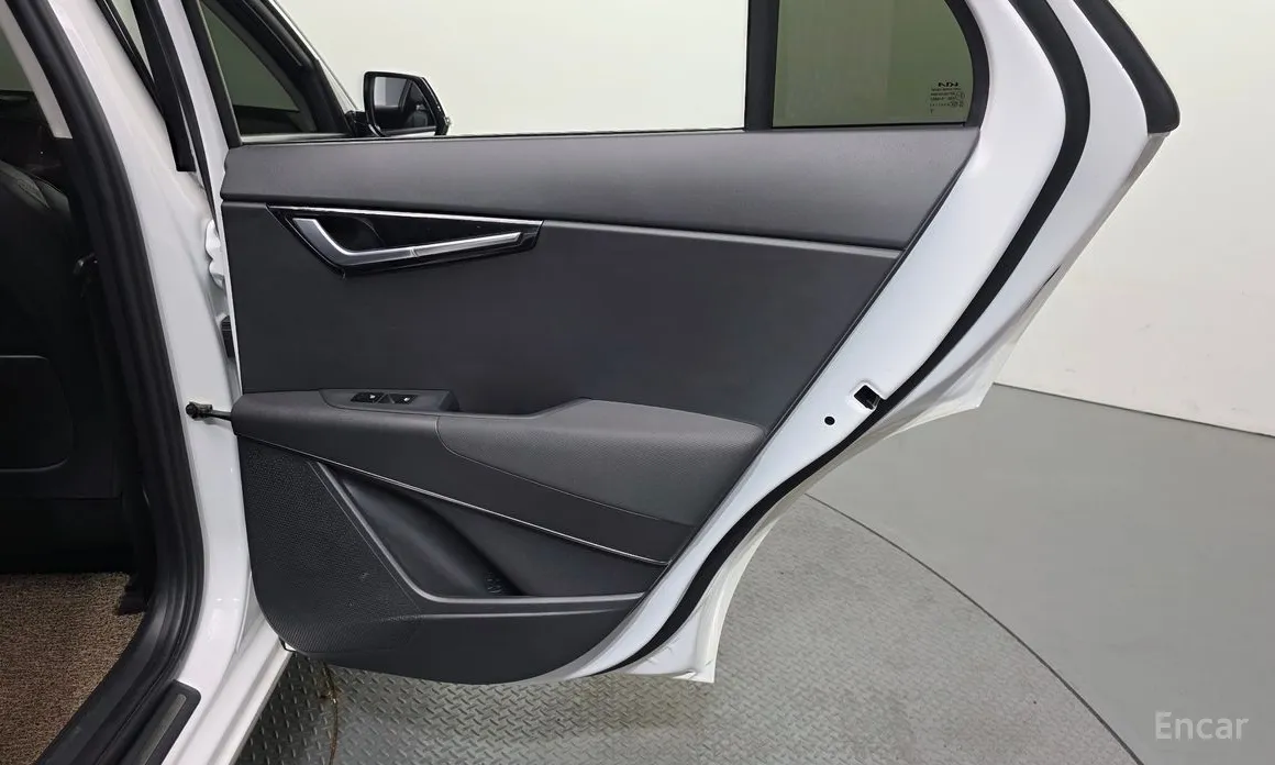 Фото 25 - Kia Niro