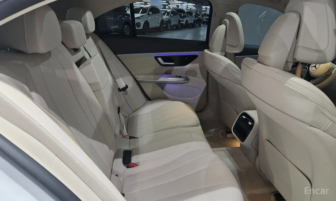 Mercedes-Benz E-Class 2024 E220d 4MATIC Exclusive