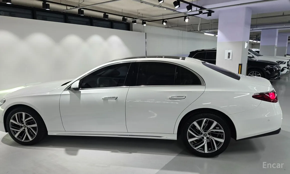 Mercedes-Benz E-Class 2024 E220d 4MATIC Exclusive