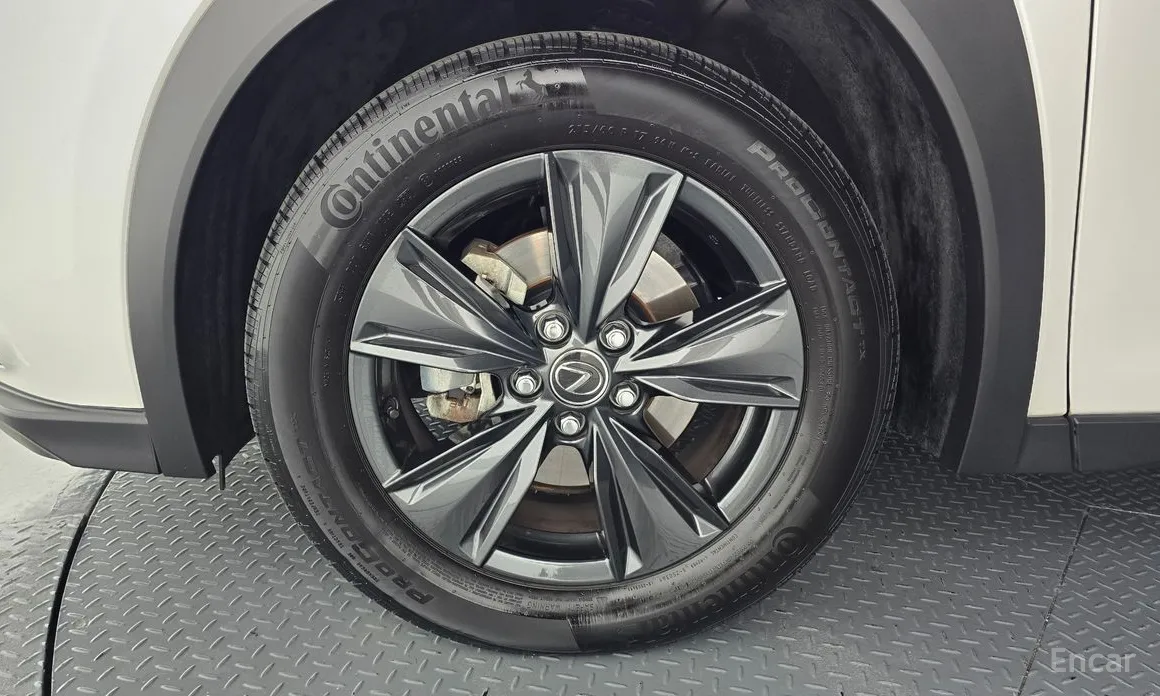 Lexus UX 2024 2.0 2WD
