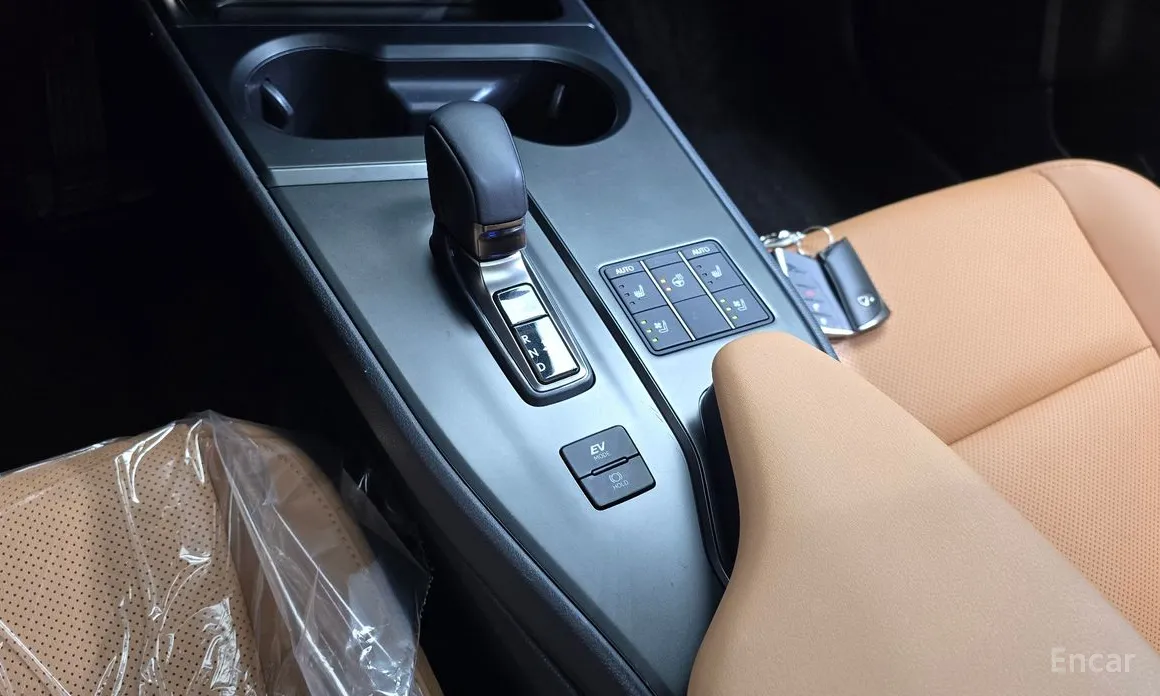 Lexus UX 2024 2.0 2WD