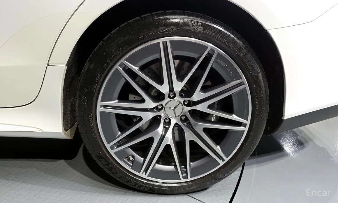 Mercedes-Benz AMG GT 2014 4Door 43 4MATIC+