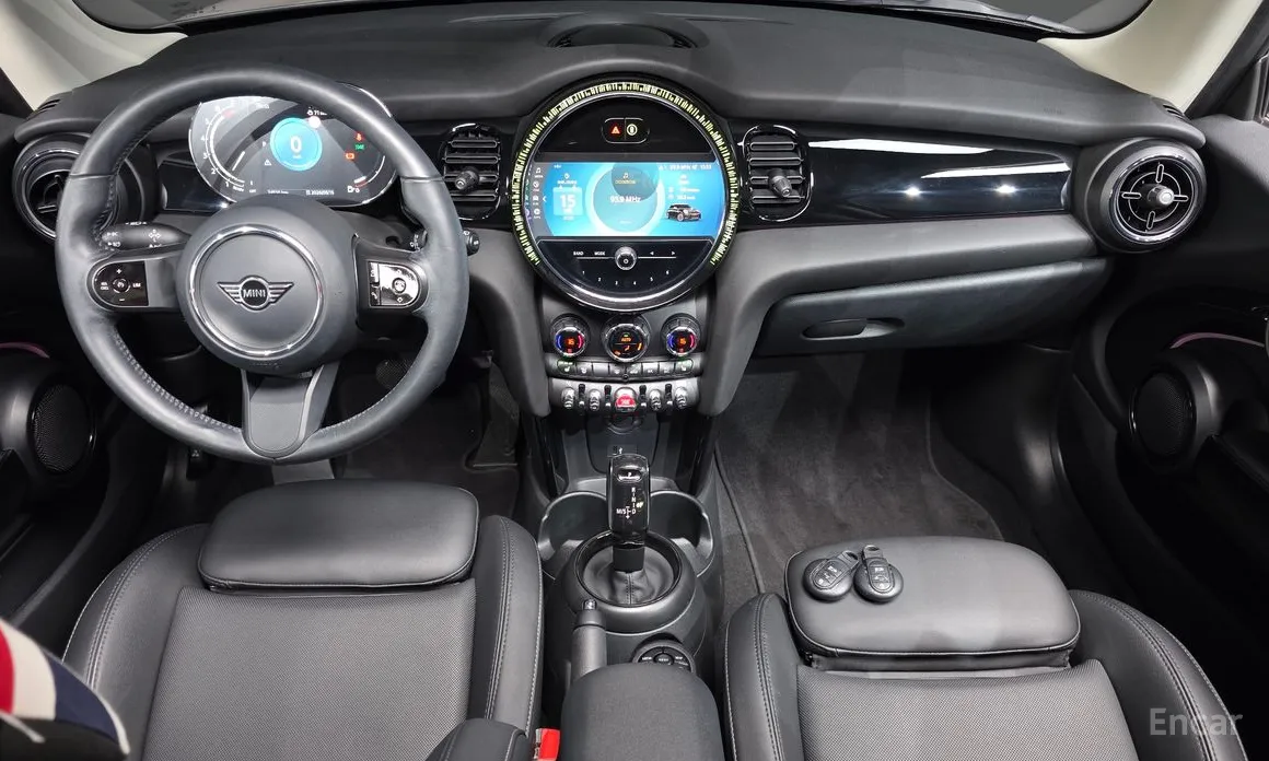 Mini Cooper 2001 Classic Plus Launch Pack