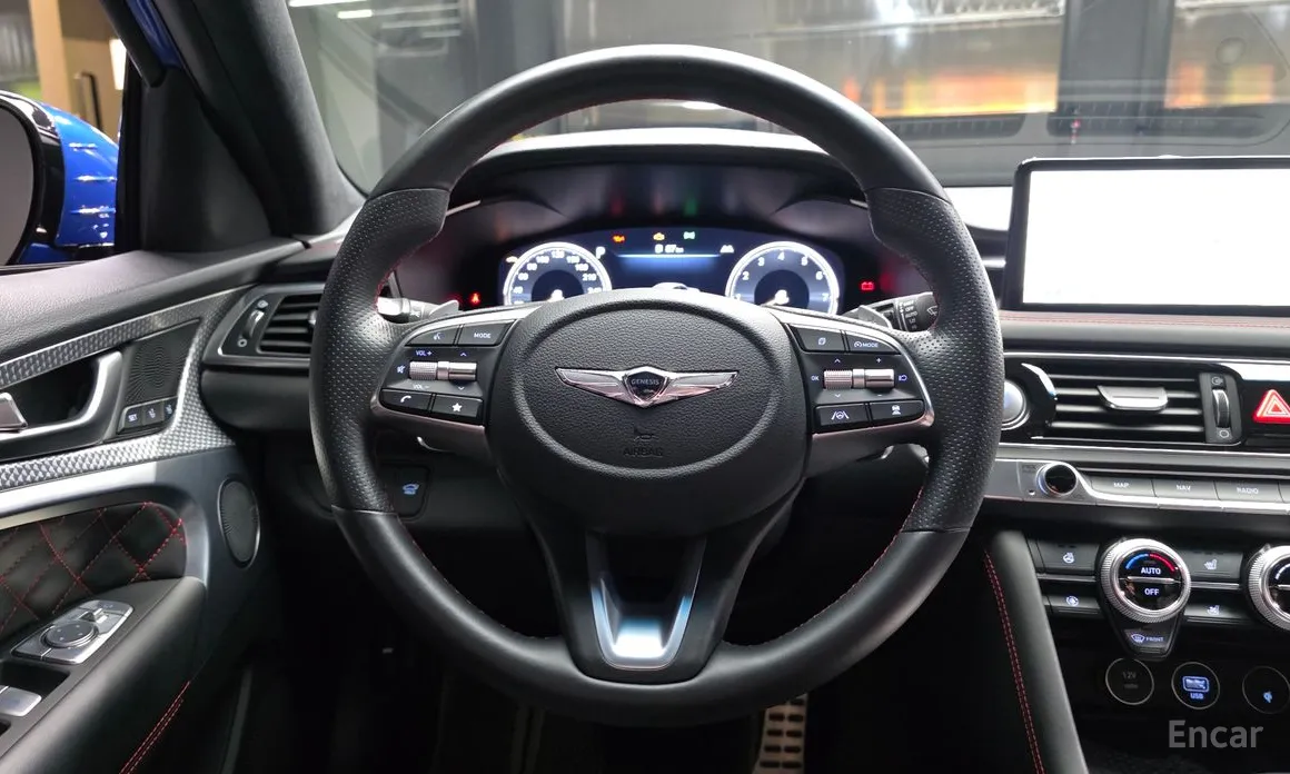 Photo 13 - Genesis G70