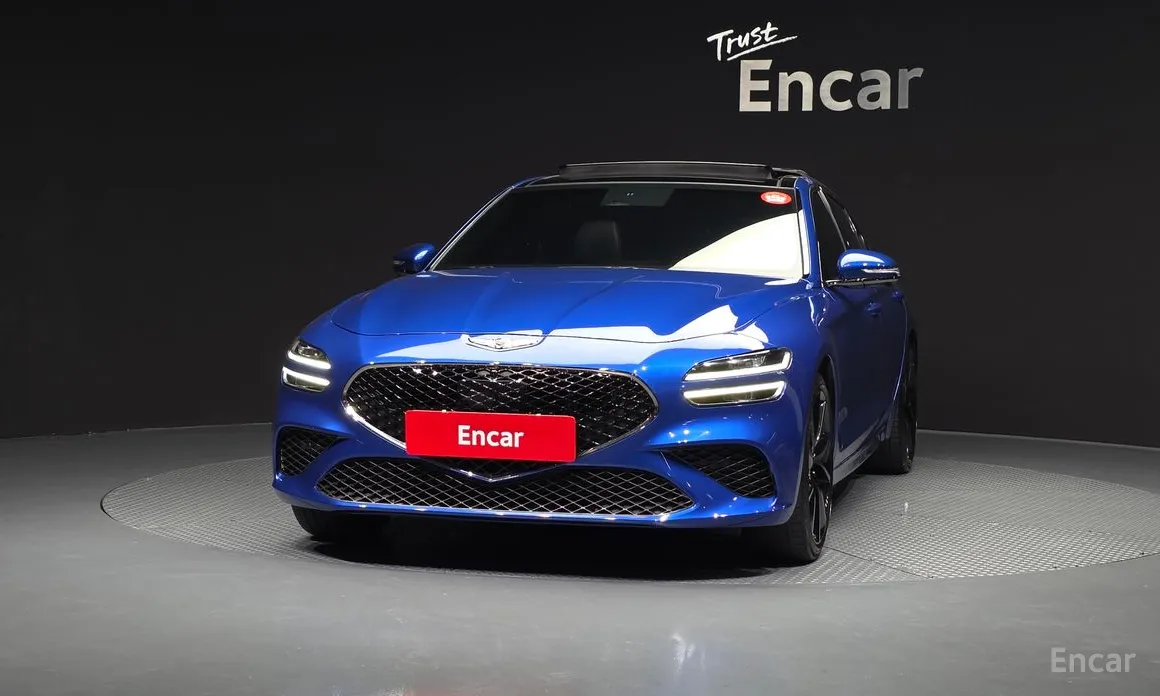 Photo 3 - Genesis G70