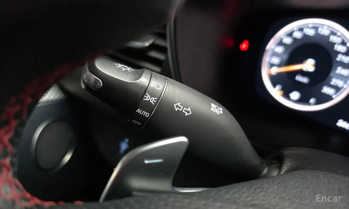 Photo 30 - Genesis G70