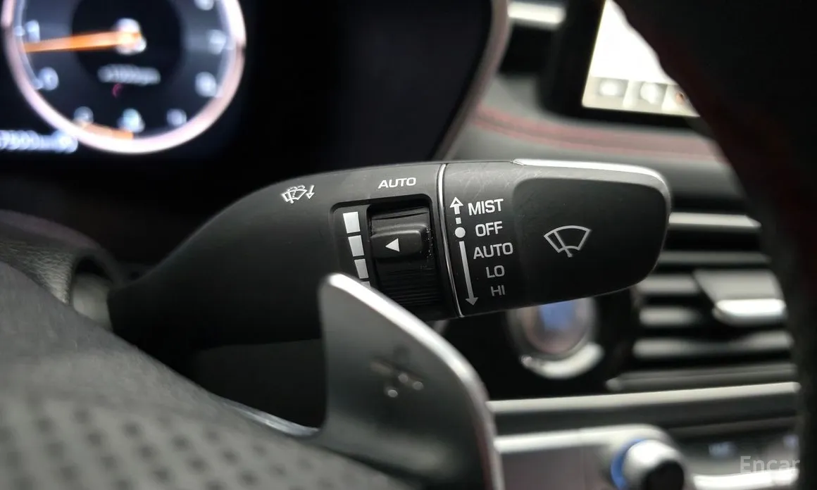 Photo 31 - Genesis G70
