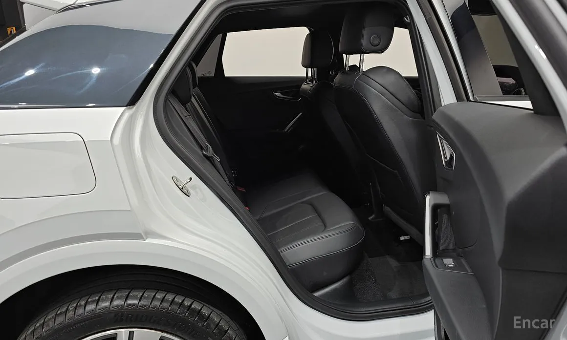 Audi Q2 2017 35 TDI Premium