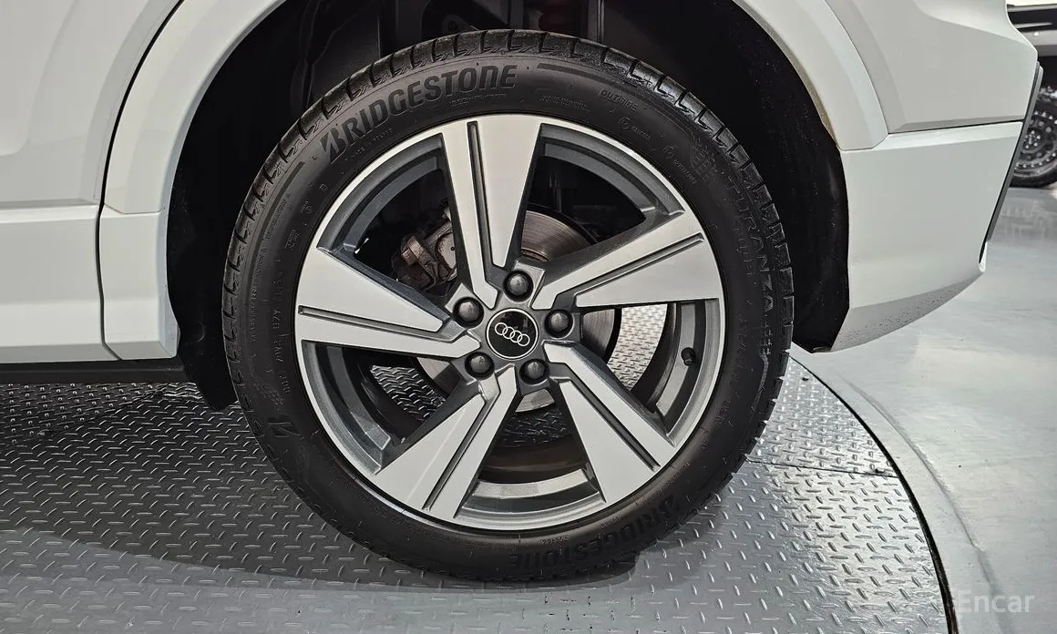 Audi Q2 2017 35 TDI Premium
