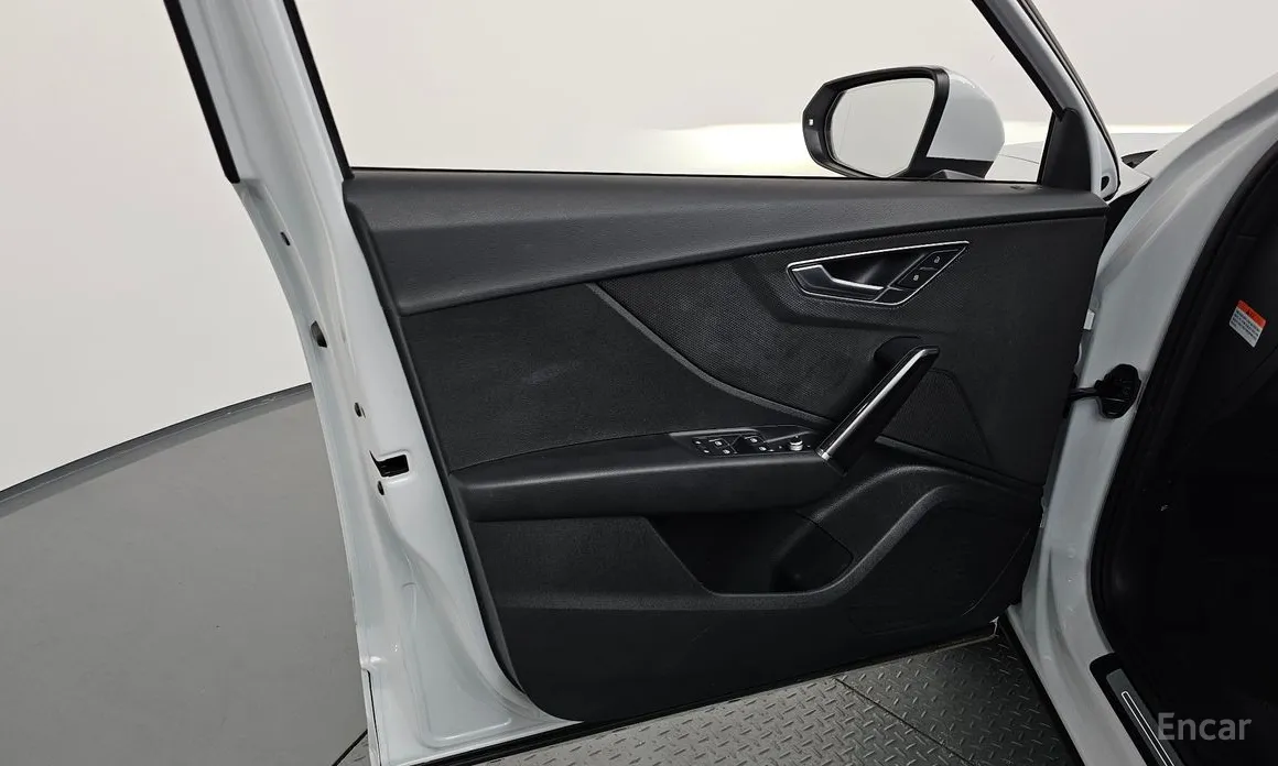 Audi Q2 2017 35 TDI Premium